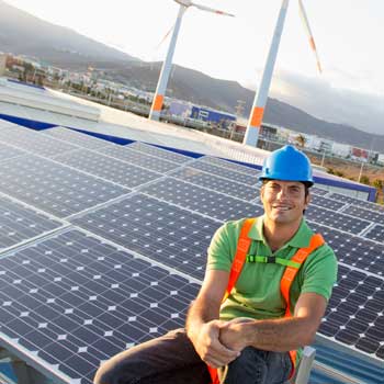 Top 4 Reasons to Become a Solar Installer - Build Your Future